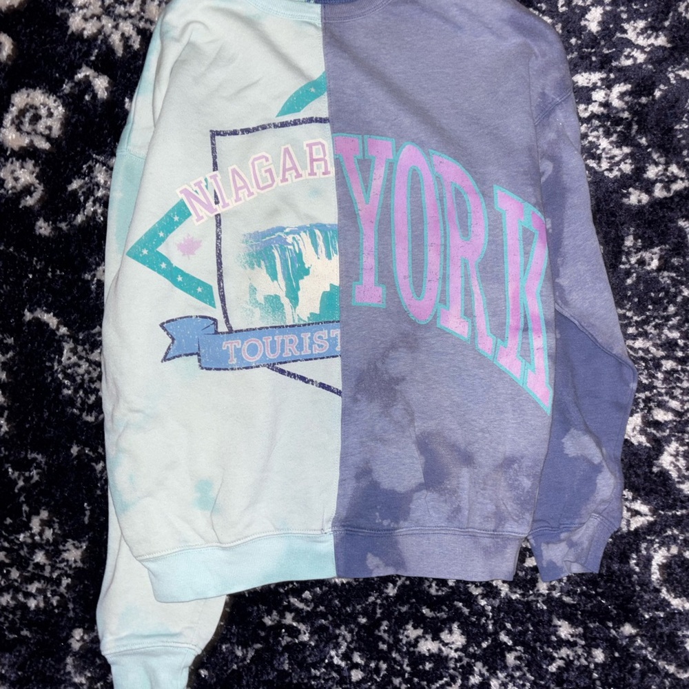 Two-Tone Graphic Sweatshirt